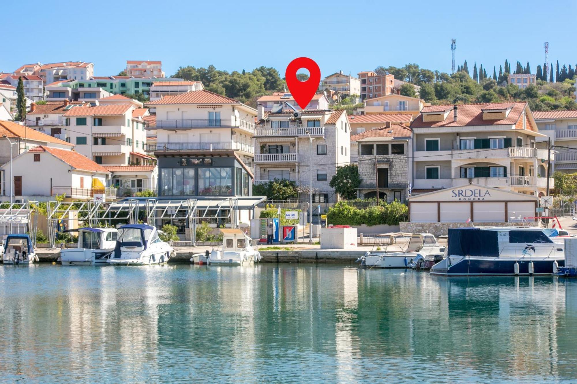 Seaside Apartments With A Swimming Pool Okrug Gornji, Ciovo - 11374 Τρογκίρ Εξωτερικό φωτογραφία