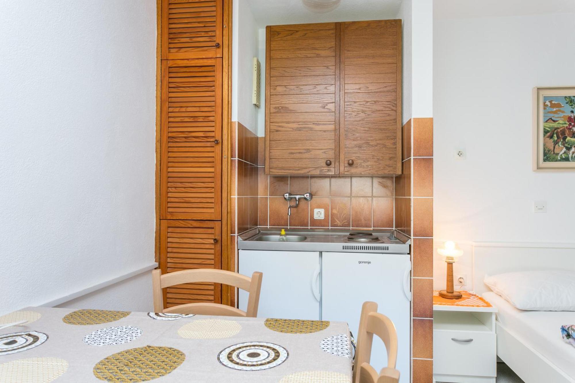 Seaside Apartments With A Swimming Pool Okrug Gornji, Ciovo - 11374 Τρογκίρ Εξωτερικό φωτογραφία